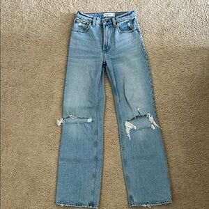 Abercrombie 90’s relaxed high rise jeans